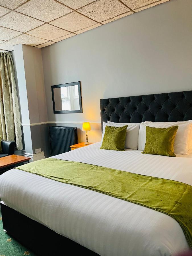 Palm Court B&B Ilfracombe Eksteriør billede