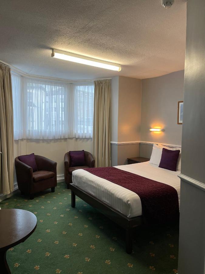 Palm Court B&B Ilfracombe Eksteriør billede