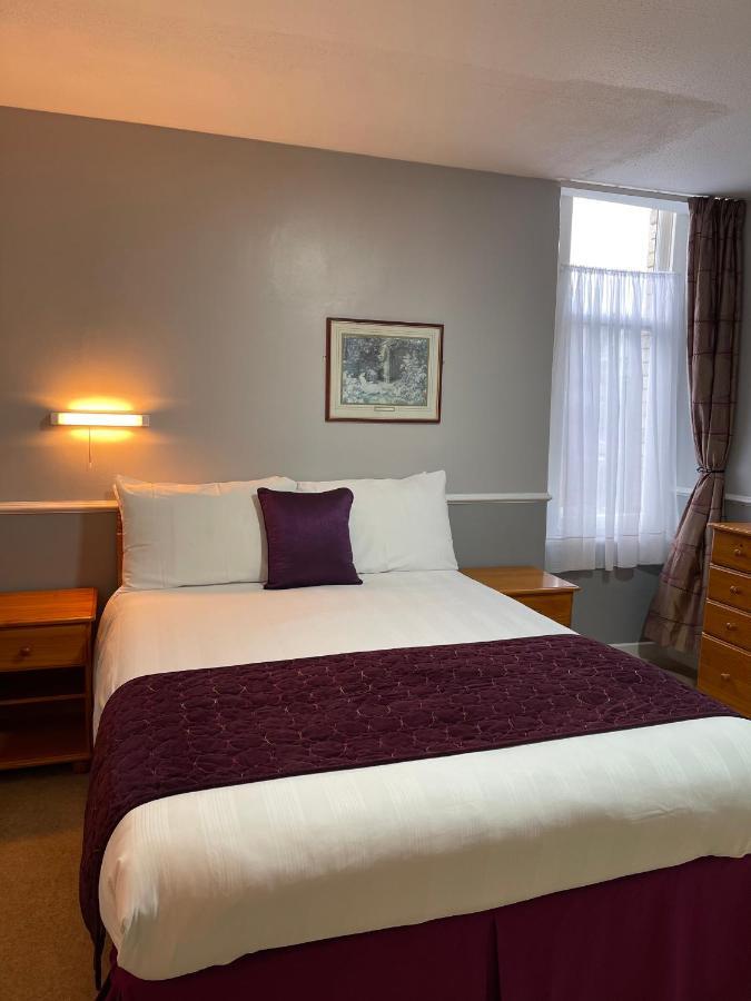 Palm Court B&B Ilfracombe Eksteriør billede