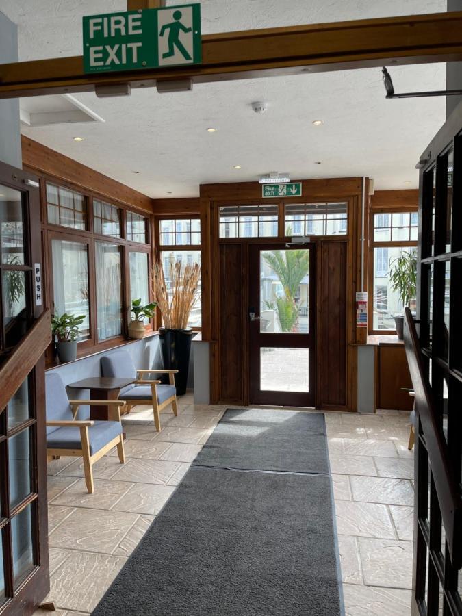 Palm Court B&B Ilfracombe Eksteriør billede
