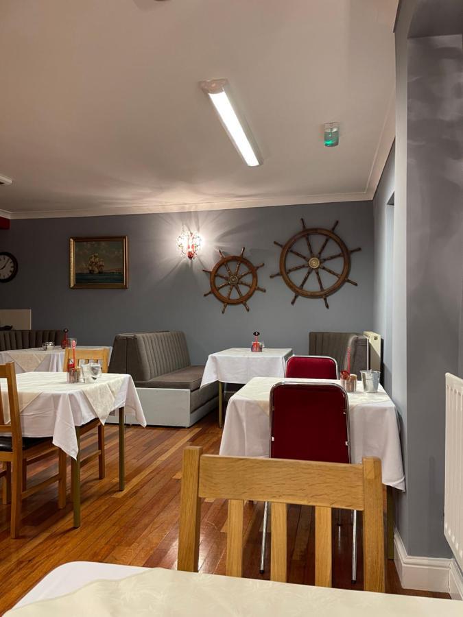 Palm Court B&B Ilfracombe Eksteriør billede