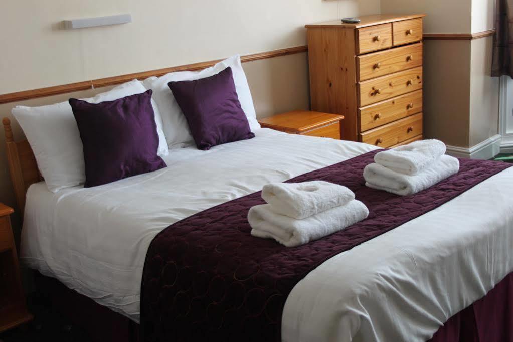 Palm Court B&B Ilfracombe Eksteriør billede