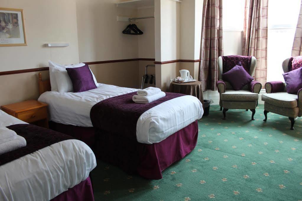 Palm Court B&B Ilfracombe Eksteriør billede